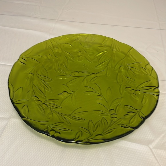Green Pressed Glass Platter - Picture 5 of 7